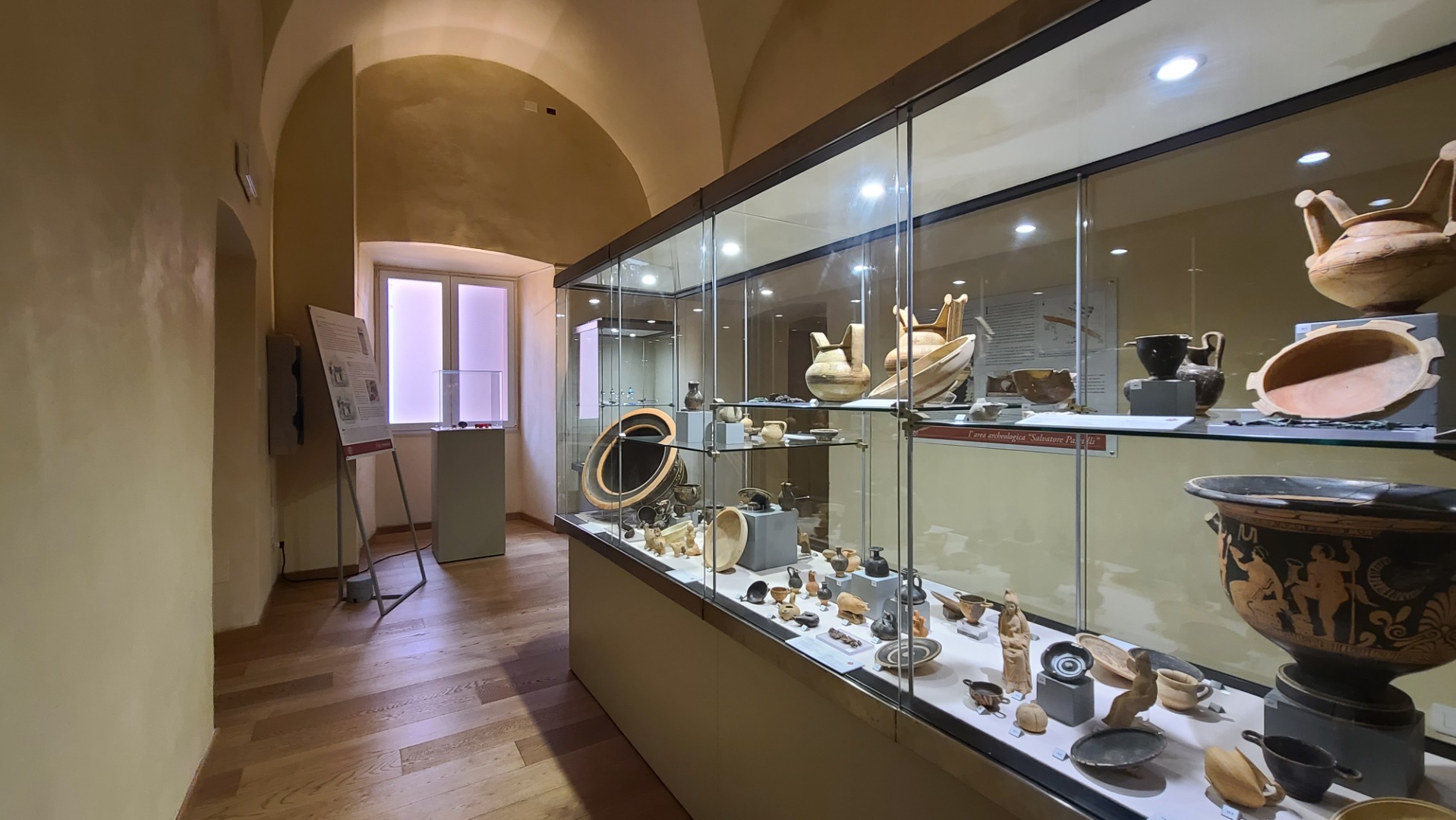 9. Panoramica delle sale espositive